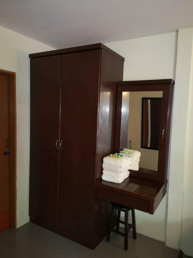 Seri Ratu Hotel & Spa Порт-Диксон Экстерьер фото